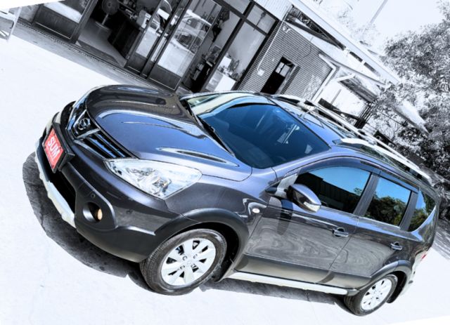 豪華型/超低里程/原鈑件/多功能安卓機/行車電視/電折後視鏡/碳纖維貼片飾板  第5張相片