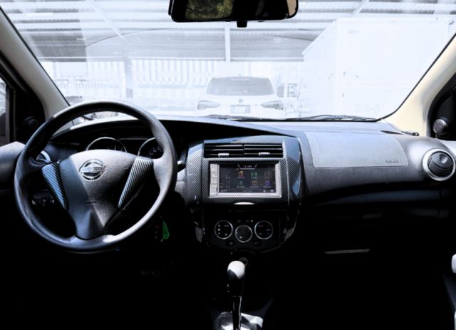 豪華型/超低里程/原鈑件/多功能安卓機/行車電視/電折後視鏡/碳纖維貼片飾板  第16張相片