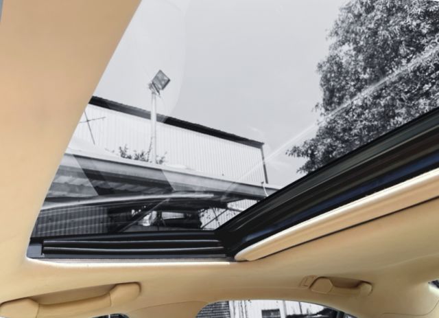 V6引擎/紡錘型水箱護罩/天窗/燻黑頭燈/LED日行燈  第19張相片