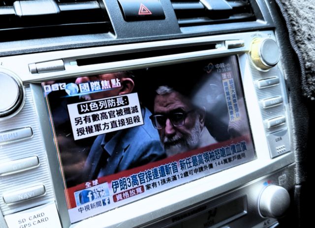 2.4G 尊貴版/天窗/17吋鋁圈/卡鉗/定速/DTV/導航/倒車顯影  第19張相片