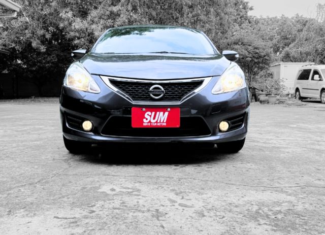 改款iTIIDA/旗艦版/IKEY/定速/倒顯/行車紀錄器/導航/恆溫空調  第3張相片