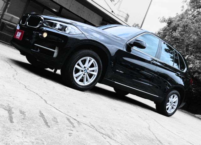 超低里程數/原鈑件/4WD/電尾門/倒車顯影/行車模式切換  第2張相片