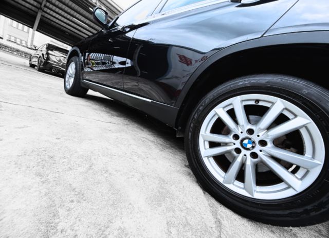 超低里程數/原鈑件/4WD/電尾門/倒車顯影/行車模式切換  第8張相片