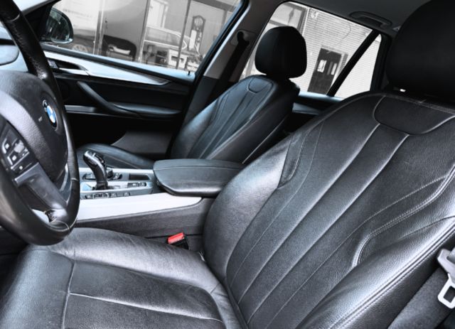 超低里程數/原鈑件/4WD/電尾門/倒車顯影/行車模式切換  第12張相片