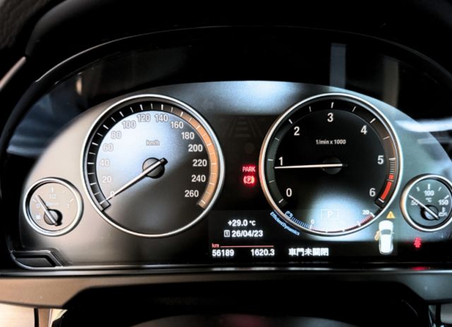 超低里程數/原鈑件/4WD/電尾門/倒車顯影/行車模式切換  第14張相片