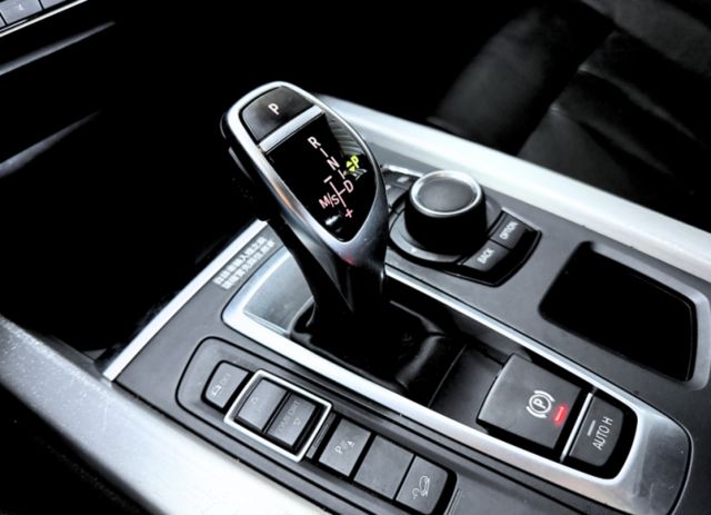 超低里程數/原鈑件/4WD/電尾門/倒車顯影/行車模式切換  第15張相片