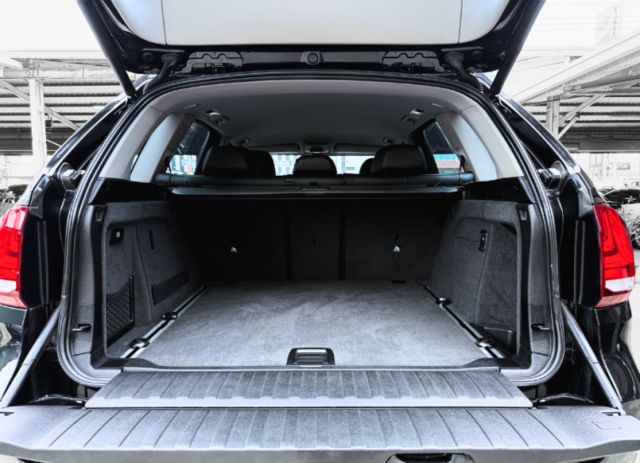 超低里程數/原鈑件/4WD/電尾門/倒車顯影/行車模式切換  第17張相片