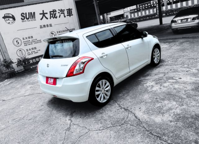 1.2L LED頭燈/霧燈/定速/安卓機/倒車顯影/車況極佳  第7張相片