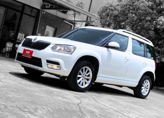 YETI/ 1.2省油省稅金/ 倒車顯影/ 車況極佳  第2張相片