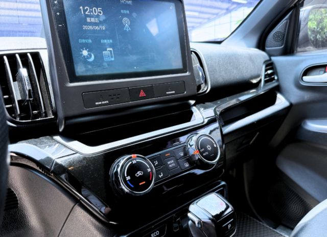 1.5t7人座旗艦版/原廠CARPLAY/原廠電尾門加裝/ACC/AEB/後車碰撞預警/盲點偵測/前後錄行車紀錄器  第17張相片