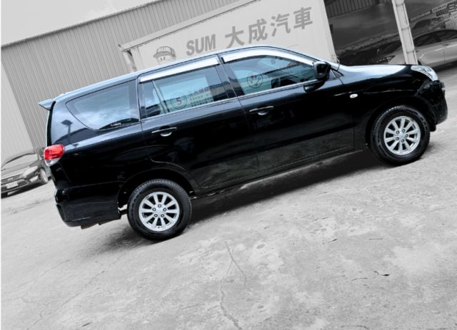車況極佳/倒車顯影/導航/鋁圈/後座出風口/生意差旅兩相宜  第7張相片