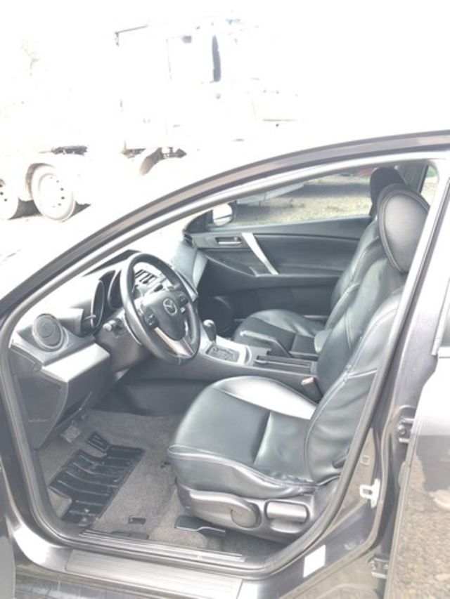 MAZDA馬自達 MAZDA 3  第9張相片