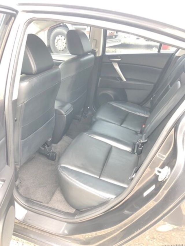 MAZDA馬自達 MAZDA 3  第10張相片