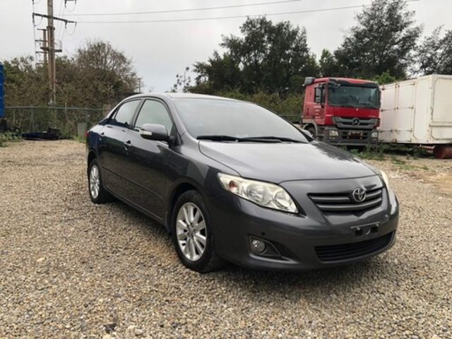 TOYOTA豐田 ALTIS  第2張相片