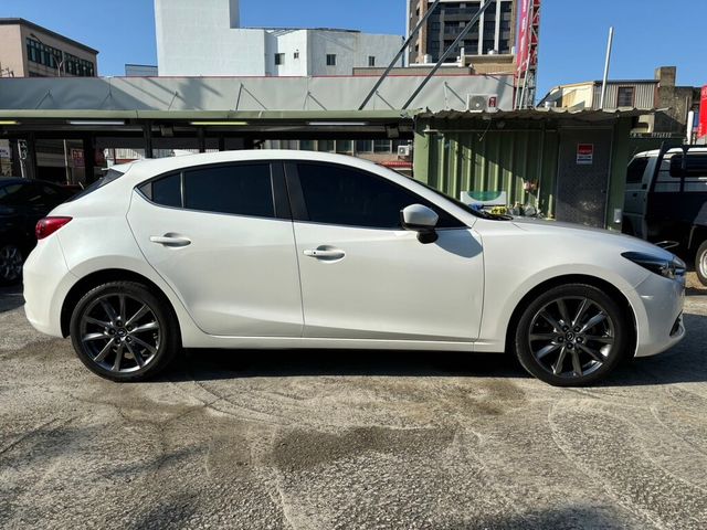 MAZDA馬自達 MAZDA 3  第6張相片