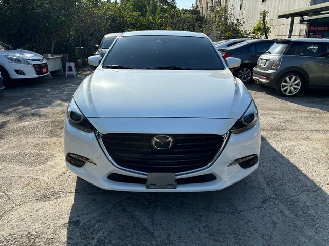 MAZDA馬自達 MAZDA 3  第8張相片