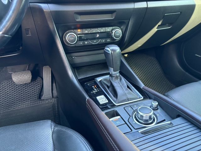 MAZDA馬自達 MAZDA 3  第15張相片