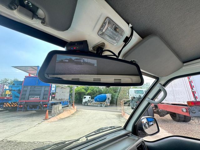 MITSUBISHI三菱 DELICA  第13張相片