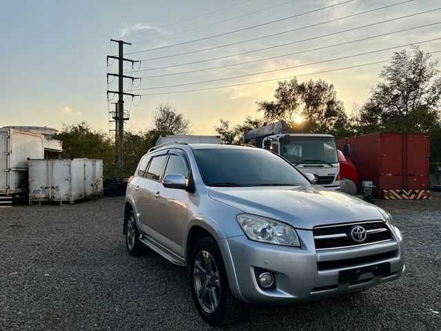 TOYOTA豐田 RAV4  第7張相片