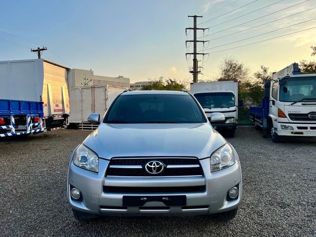 TOYOTA豐田 RAV4  第8張相片
