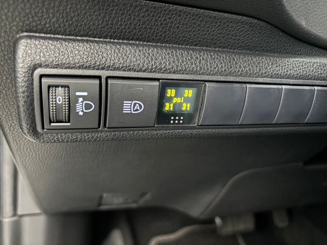 TOYOTA豐田 AURIS  第18張相片