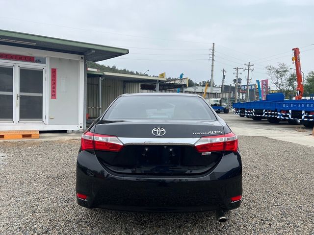 TOYOTA豐田 ALTIS  第4張相片