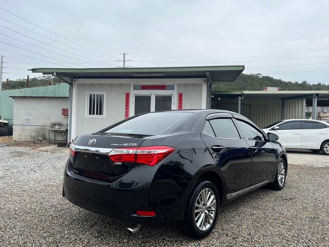 TOYOTA豐田 ALTIS  第5張相片