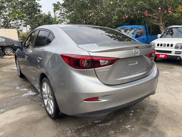 MAZDA馬自達 MAZDA 3  第3張相片