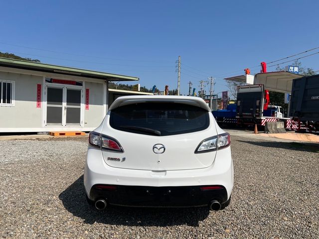 MAZDA馬自達 MAZDA 3  第4張相片