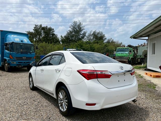 TOYOTA豐田 ALTIS  第5張相片