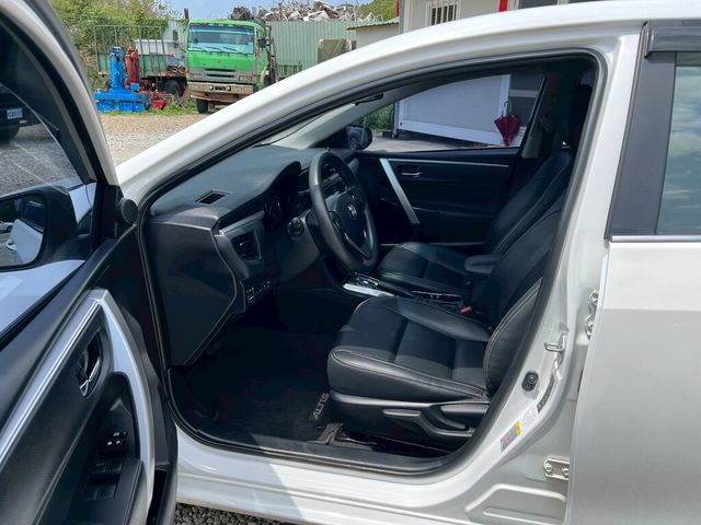 TOYOTA豐田 ALTIS  第9張相片