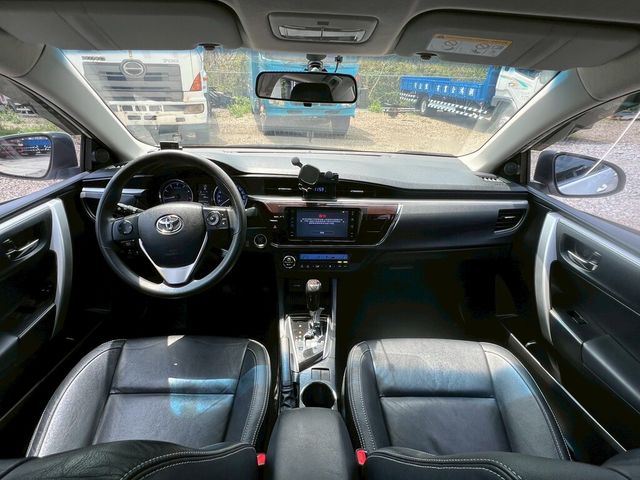 TOYOTA豐田 ALTIS  第11張相片