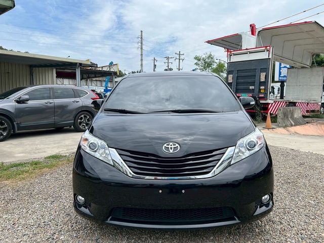 TOYOTA豐田 SIENNA  第8張相片