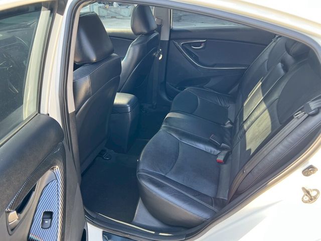 HYUNDAI現代 ELANTRA  第10張相片