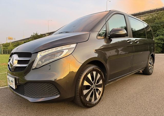 M-BENZ賓士 V220 D  第8張相片