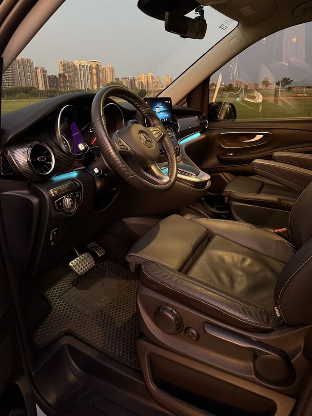 M-BENZ賓士 V220 D  第14張相片