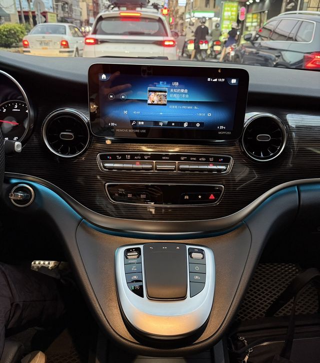 M-BENZ賓士 V220 D  第19張相片