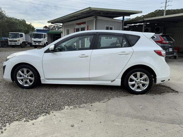 MAZDA馬自達 MAZDA 3  第2張相片