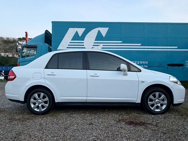 NISSAN日產 TIIDA  第6張相片