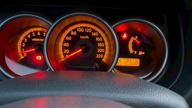 NISSAN日產 TIIDA  第15張相片