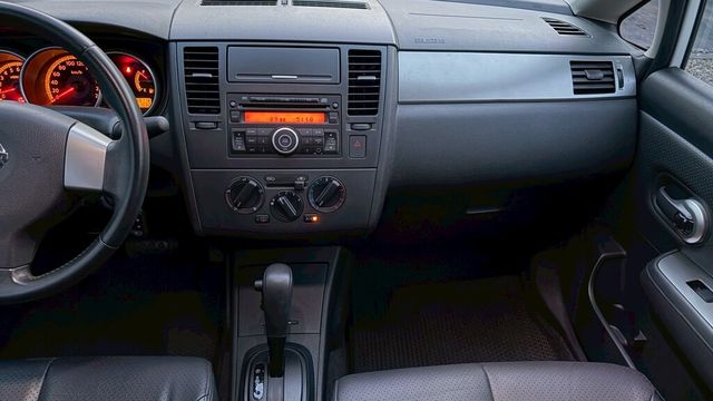 NISSAN日產 TIIDA  第16張相片