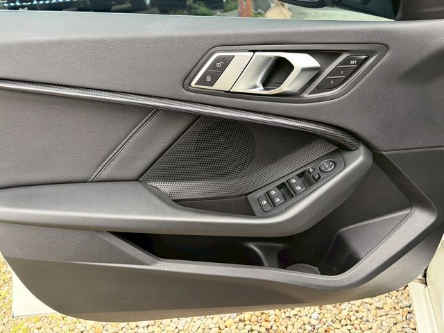 BMW寶馬 118I  第15張相片