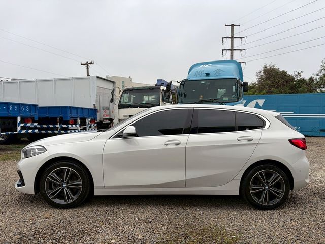 BMW寶馬 118I  第17張相片