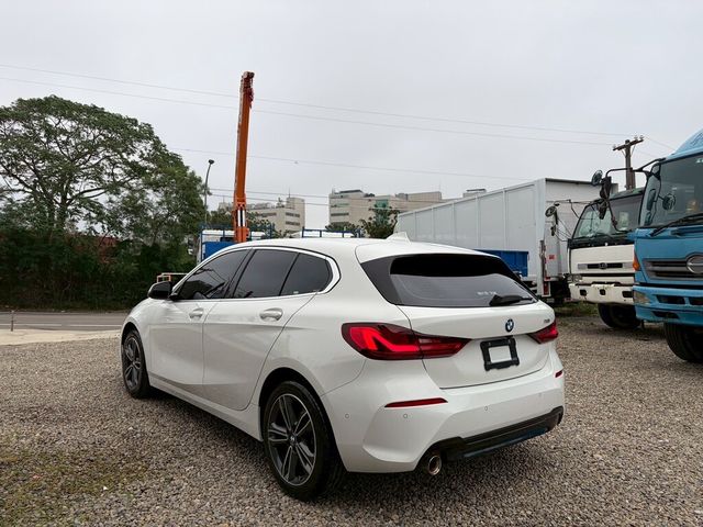 BMW寶馬 118I  第18張相片