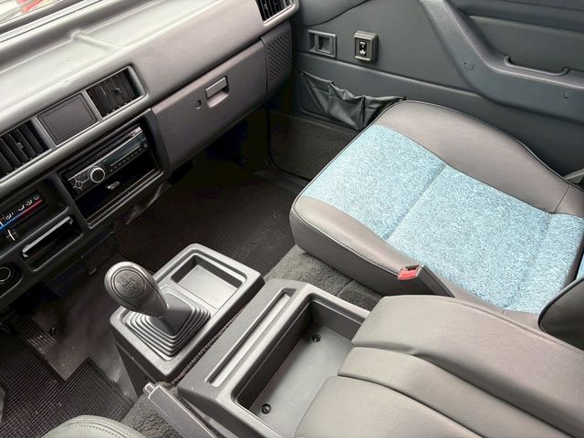 MITSUBISHI三菱 DELICA  第13張相片