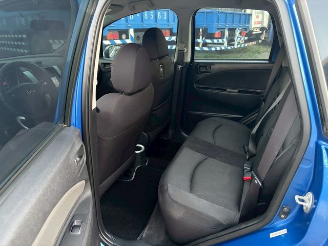 MITSUBISHI三菱 COLT PLUS  第10張相片