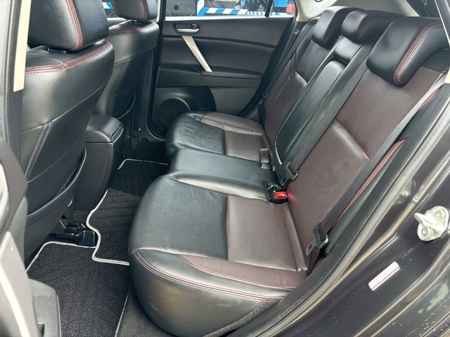 MAZDA馬自達 MAZDA 3  第9張相片