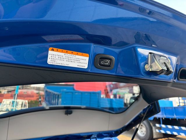 MITSUBISHI三菱 COLT PLUS  第18張相片