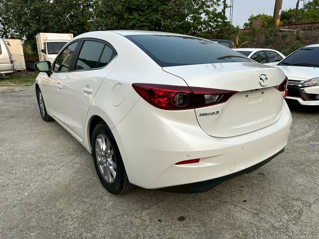 MAZDA馬自達 MAZDA 3  第8張相片