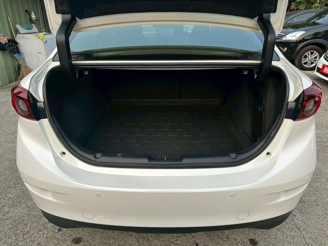 MAZDA馬自達 MAZDA 3  第11張相片